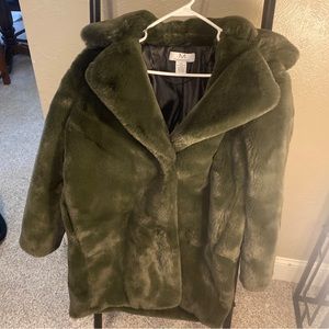 Magaschoni Green Faux Fur Jacket Size Xs Ultra Soft Cuddly Extra Small EUC